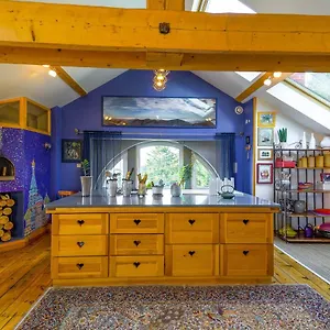 https://le-mont-besset.hotels-rhonealpes.com